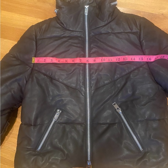 LIKE NEW! WALTER BAKER Edwina Jacket. 100% Lambskin Leather. Retails $750 - Picture 14 of 16